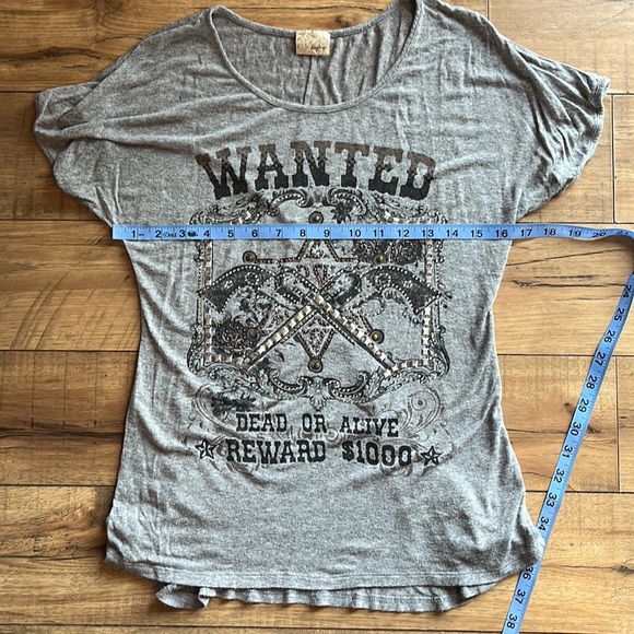 Wanted Embellished Tee Shirt - Picture 6 of 7